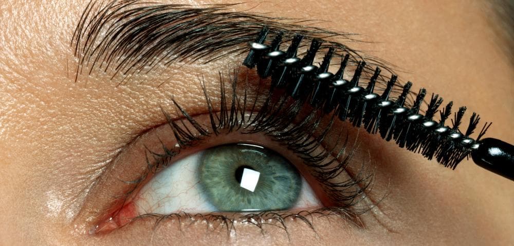 Stylen Sie Ihre Brauen mit Zola Augenbrauenfarbe: Hochwertige Farben bei LashLink