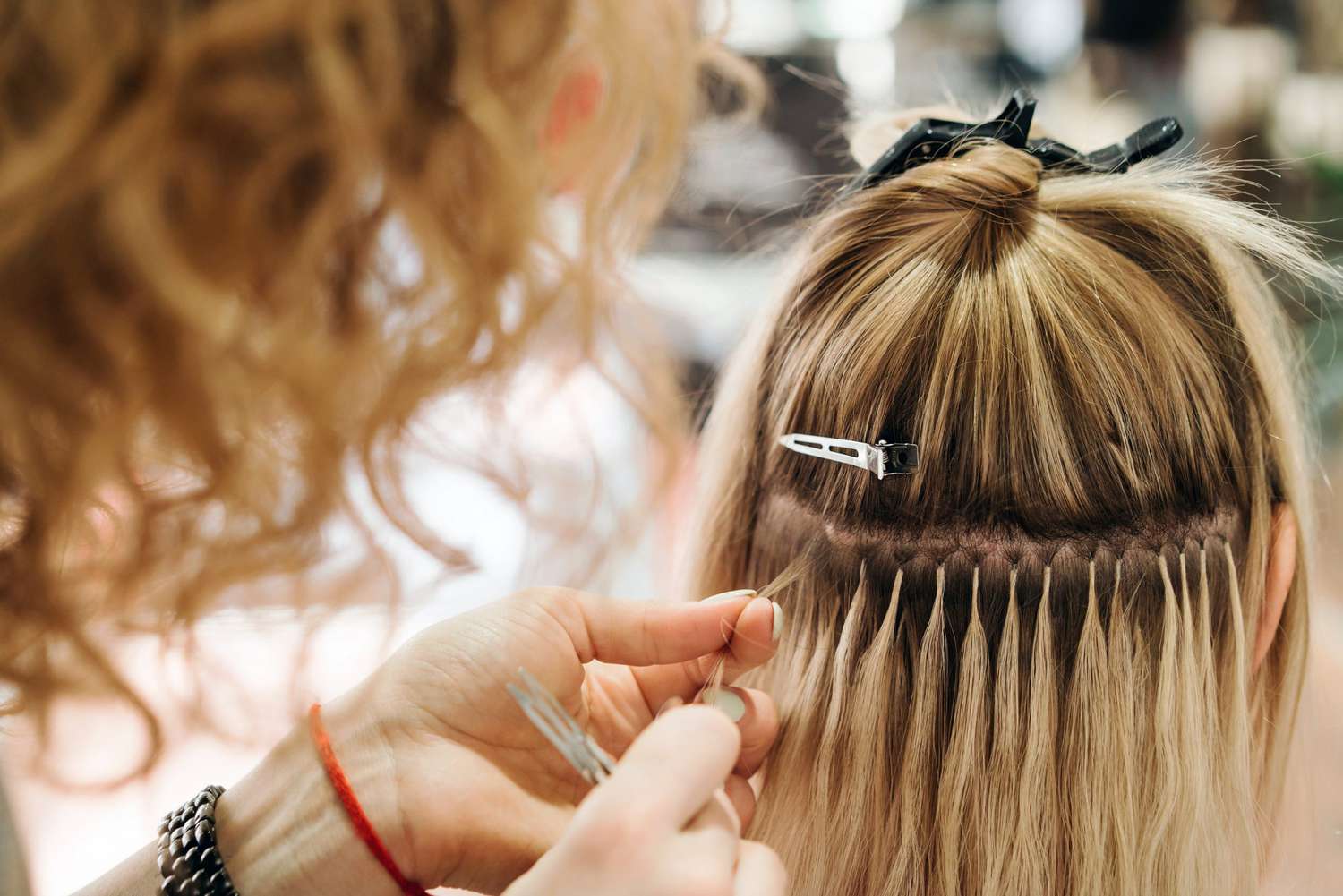 Haarverlängerung Deluxe: Bonding Extensions im Spotlight