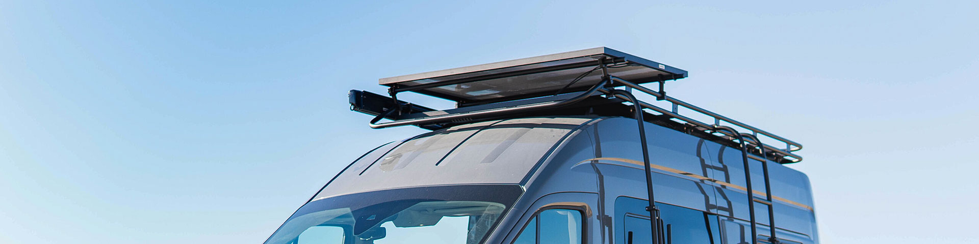Rackmag: Hecktürleiter und hochwertige CRUZ Dachträger für Ihr Fahrzeugdach