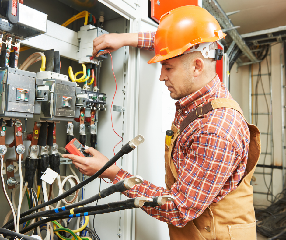 Wie oft elektrische Betriebsmittel zur DGUV V3 Prüfung müssen