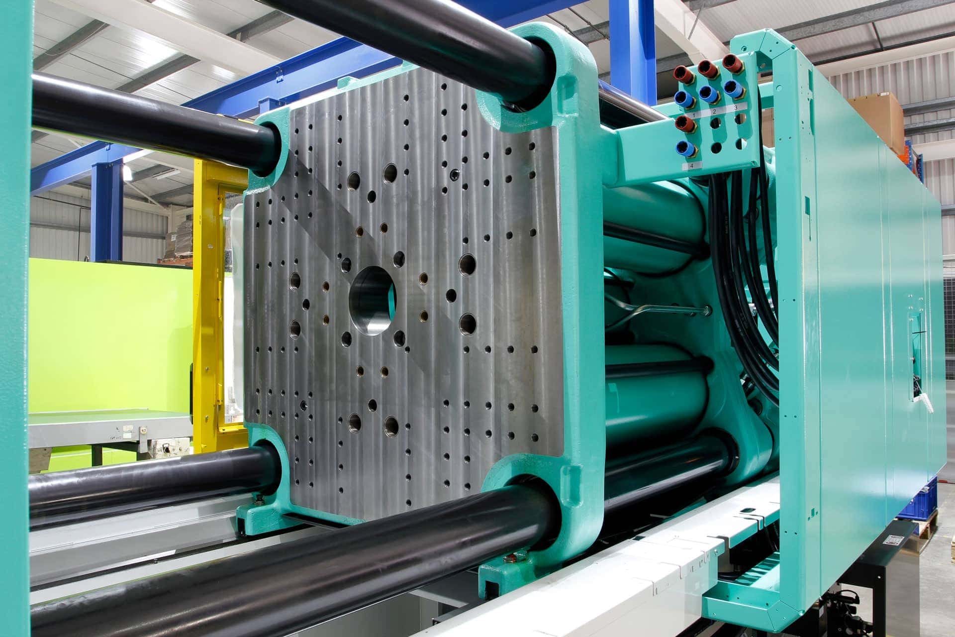 Maxnext GmbH – Effiziente Lösungen für Spritzguss 2k und Prototypenbau in Kunststoff