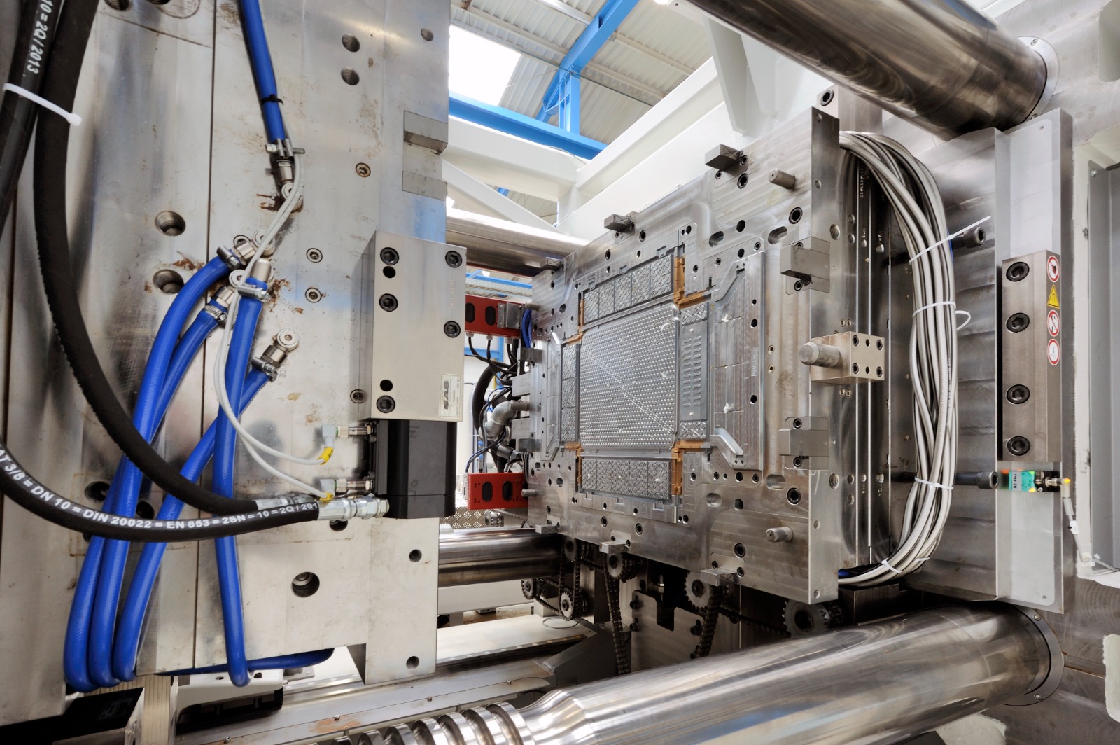 Spritzgussteile ohne Kompromisse – maxnext macht es möglich