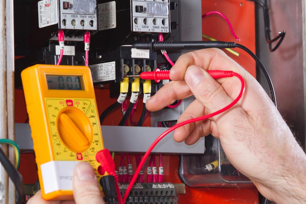 Wichtige Prüfschritte bei der Prüfung ortsfester elektrischer Anlagen