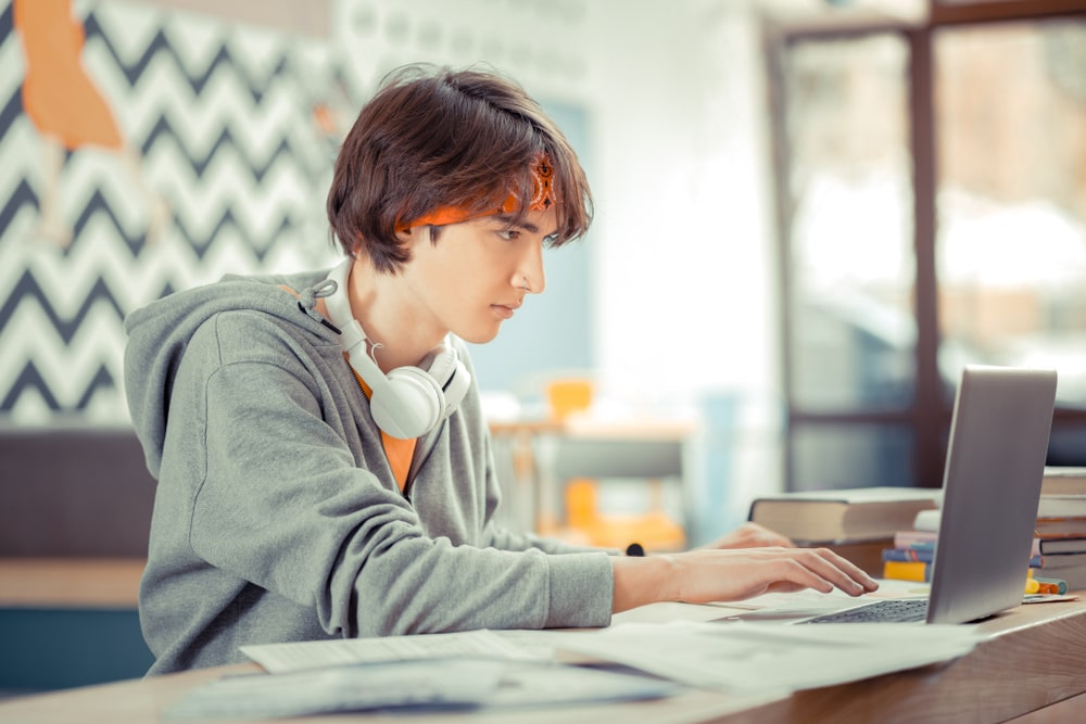 Die besten Arbeitsplatz-Setups für die Arbeit von zu Hause