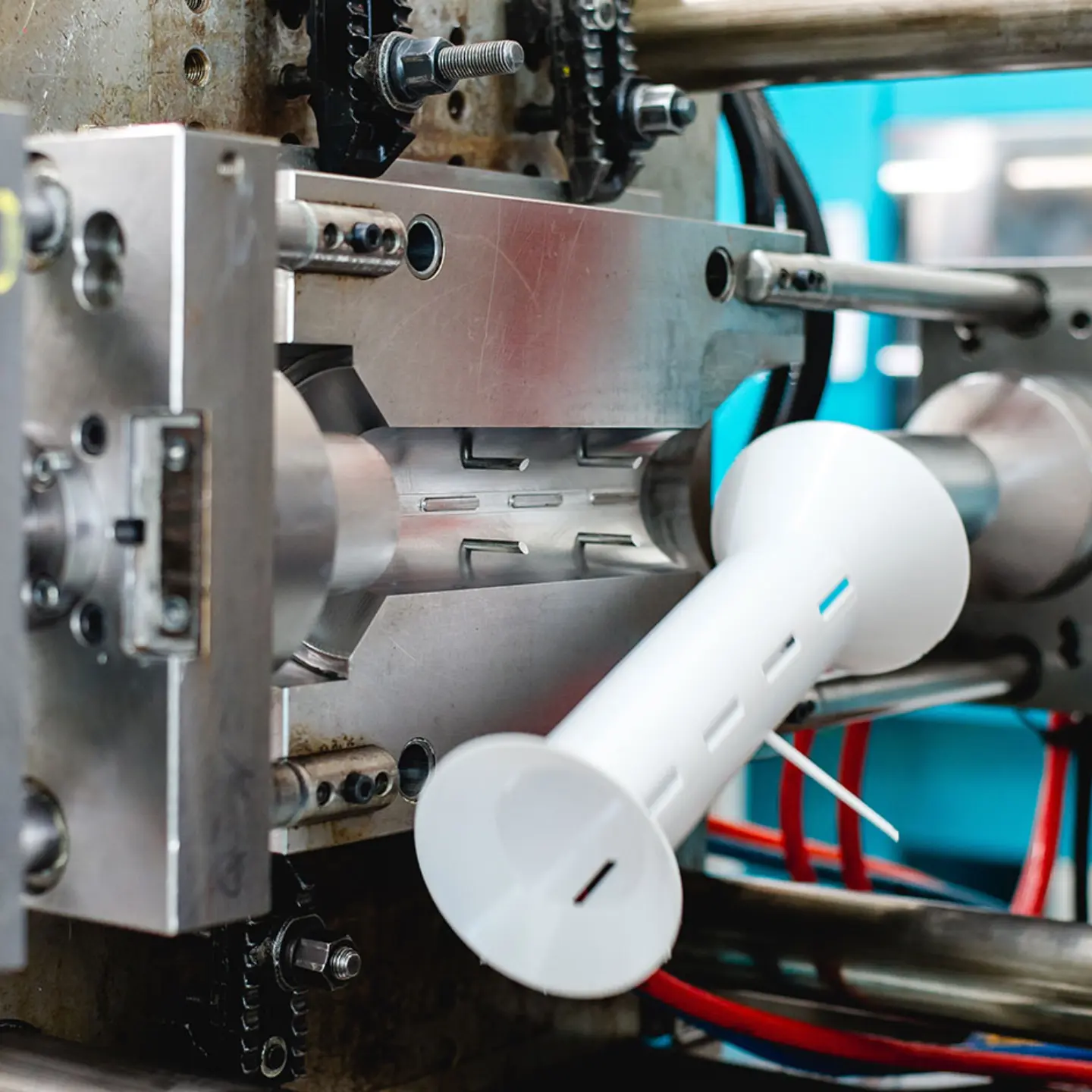 Maxnext GmbH – Effiziente Lösungen für Spritzguss 2k und Prototypenbau in Kunststoff